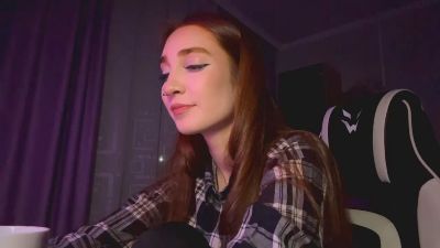 TinaPowlen webcam model stream image