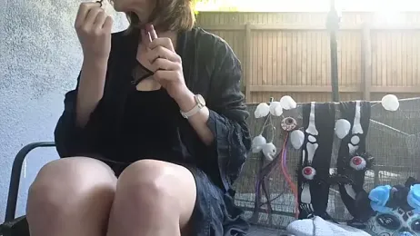 TopsyWilde webcam model stream image