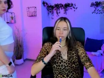 mia_mooon_ webcam model stream image