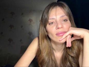 EvaBoom webcam model stream image
