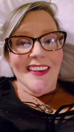 DeesPretties webcam model stream image