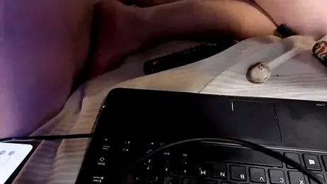 trash4cash webcam model stream image