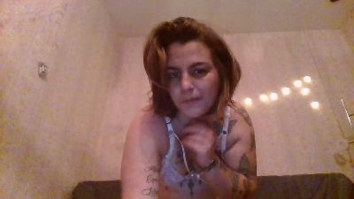 OphelieW webcam model stream image