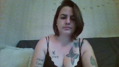 OphelieW webcam model stream image