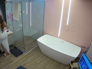 voyeurcam-casa-salsa-bathroom-2 webcam model stream image