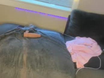 sexxxyzee webcam model stream image