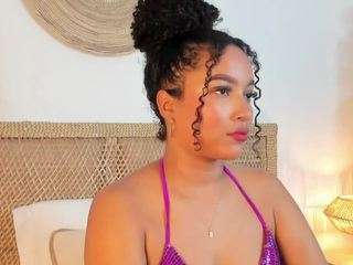 cloe-25 webcam model stream image