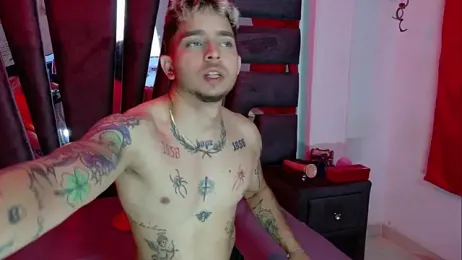 AliceandMax webcam model stream image