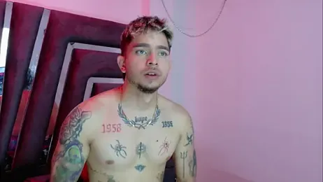 AliceandMax webcam model stream image