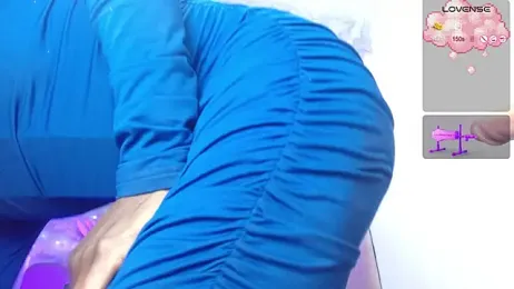 puca_ebony webcam model stream image