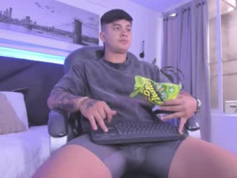 cristopher_strong webcam model stream image