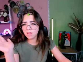 kiki_swan webcam model stream image