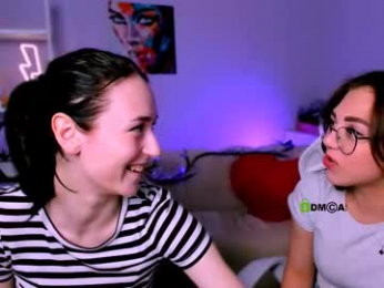 kiki_swan webcam model stream image