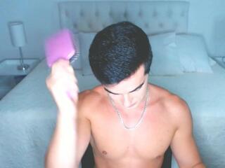 Xander Spells webcam model stream image