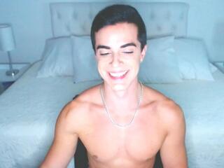 Xander Spells webcam model stream image