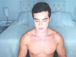 Xander Spells webcam model stream image