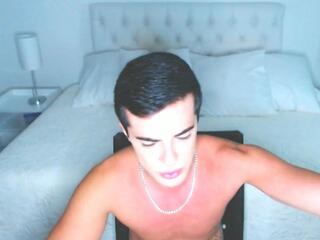 Xander Spells webcam model stream image