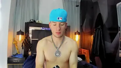 HunterHeat_ webcam model stream image