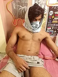 Yk_physique webcam stripchat model stream image