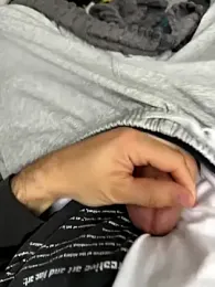 Frankieyyy1 webcam model stream image