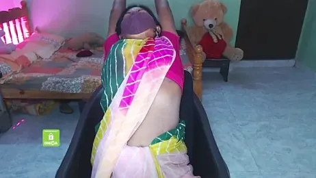 HotGulabi webcam model stream image