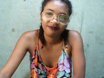 TriciaBella webcam bongacams model stream image