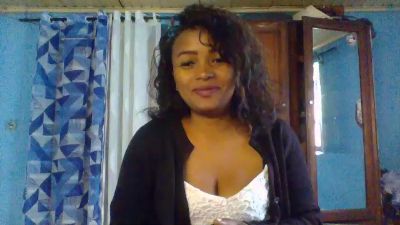 Pricylah webcam model stream image