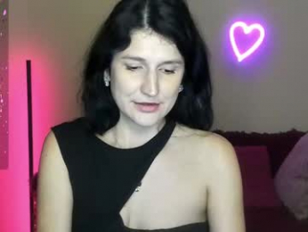 alianna_solo_kiss webcam model stream image