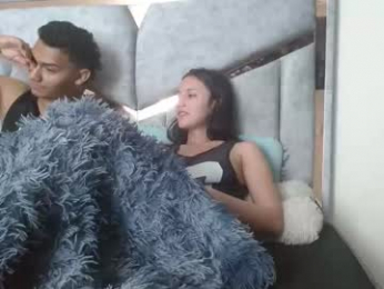 alexvsluisa webcam model stream image