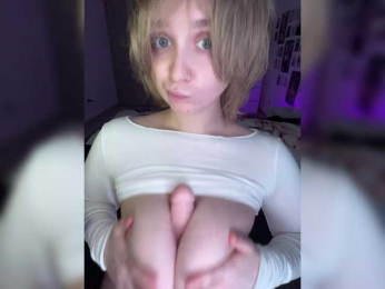 peDoVo4ka228 webcam model stream image