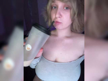 peDoVo4ka228 webcam model stream image