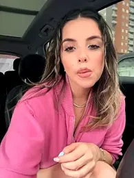 Alirawrz webcam model stream image