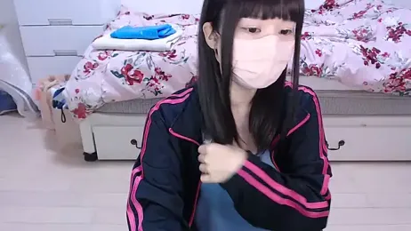 AMI___oO webcam stripchat model stream image