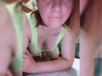 Alisa-33 webcam model stream image