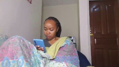 Atara_Seren webcam model stream image