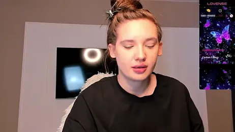 Holly_Molii webcam model stream image