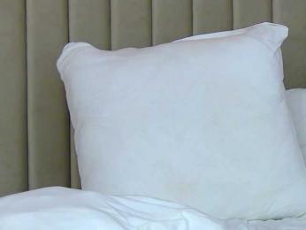 TessaBloom webcam model stream image
