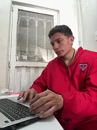 santiObrero webcam model stream image