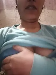 SubmissiveKaur webcam model stream image