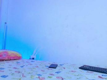 BeccaKox webcam model stream image