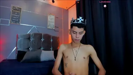 sky_jules webcam model stream image