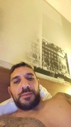 keurty1 webcam cam4 model stream image