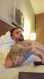 keurty1 webcam model stream image