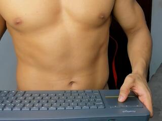 Niki Marti webcam model stream image