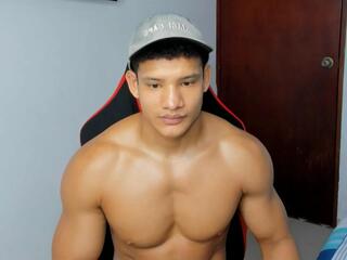 Niki Marti webcam model stream image