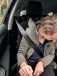 NaomiAndFriends webcam model stream image