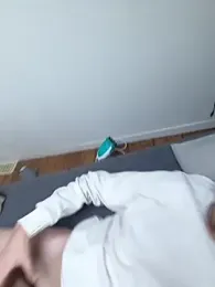 Crevette311 webcam model stream image