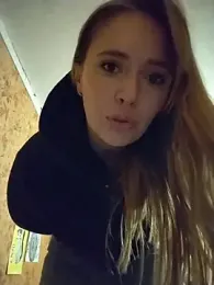 PrettieKate webcam model stream image