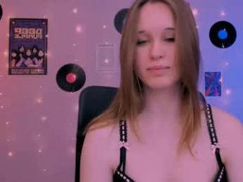 eira_mouse webcam model stream image