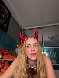 AlyaSeduce webcam model stream image